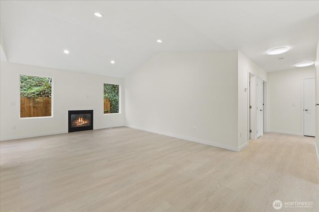 422 E Titus, Kent, WA 98030