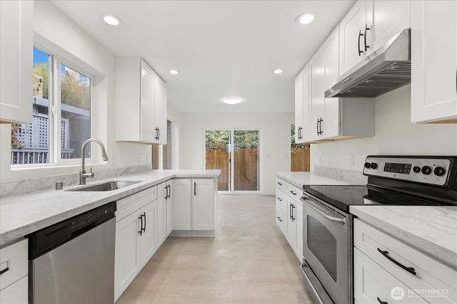 422 E Titus, Kent, WA 98030