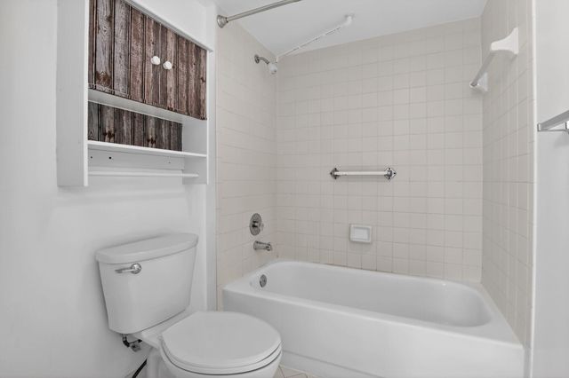 900 SW 142nd Avenue 305l, Pembroke Pines, FL 33027