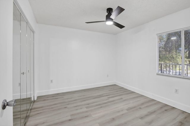 900 SW 142nd Avenue 305l, Pembroke Pines, FL 33027