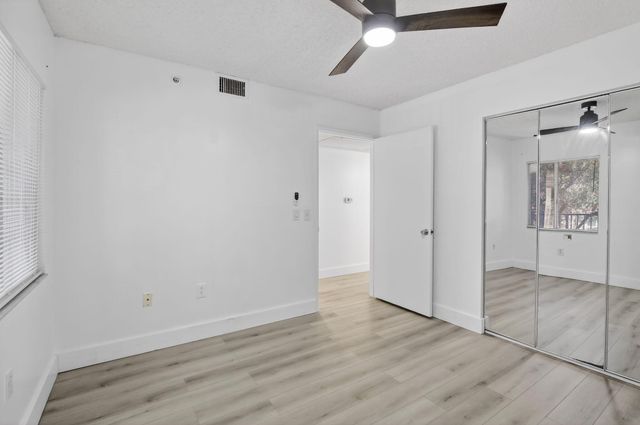 900 SW 142nd Avenue 305l, Pembroke Pines, FL 33027