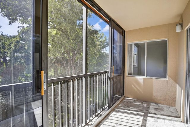 900 SW 142nd Avenue 305l, Pembroke Pines, FL 33027