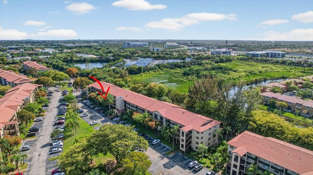 900 SW 142nd Avenue 305l, Pembroke Pines, FL 33027