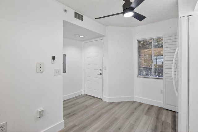 900 SW 142nd Avenue 305l, Pembroke Pines, FL 33027