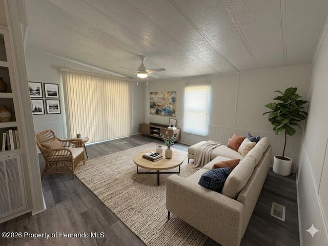 16131 Brookridge Boulevard, Brooksville, FL 34613