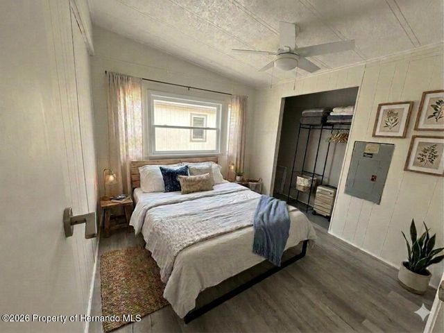 16131 Brookridge Boulevard, Brooksville, FL 34613
