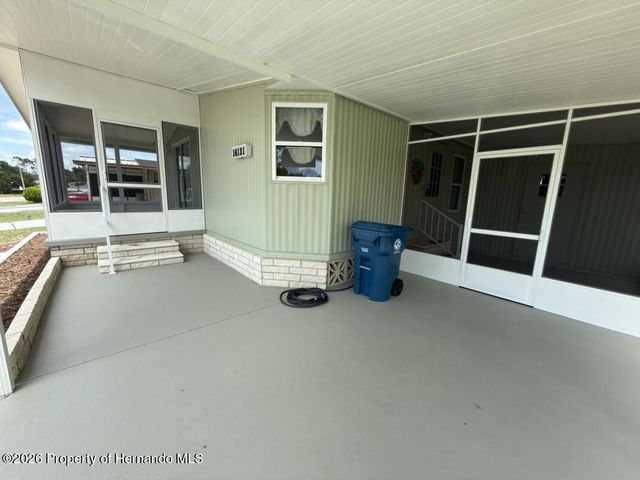 16131 Brookridge Boulevard, Brooksville, FL 34613