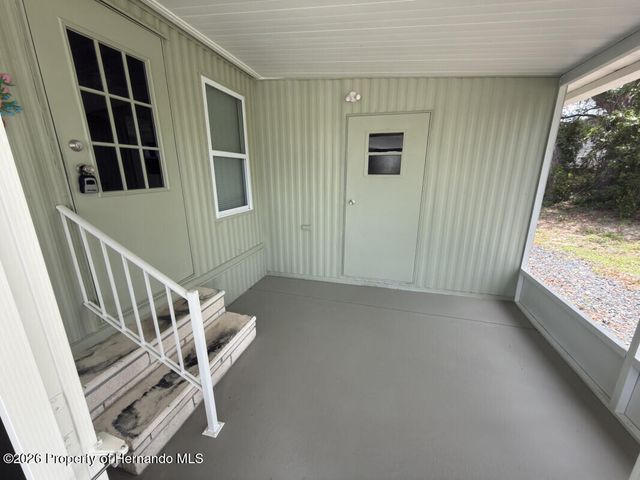 16131 Brookridge Boulevard, Brooksville, FL 34613