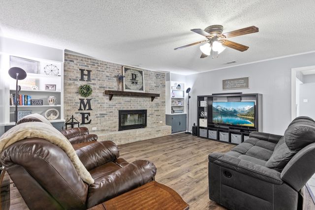 3026 Arapaho Road, Commerce, TX 75428