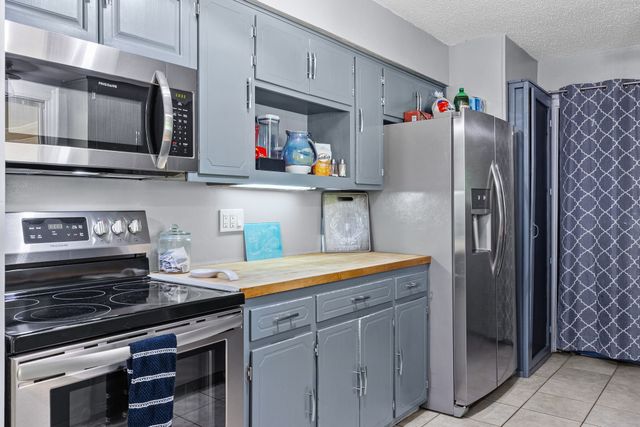 3026 Arapaho Road, Commerce, TX 75428