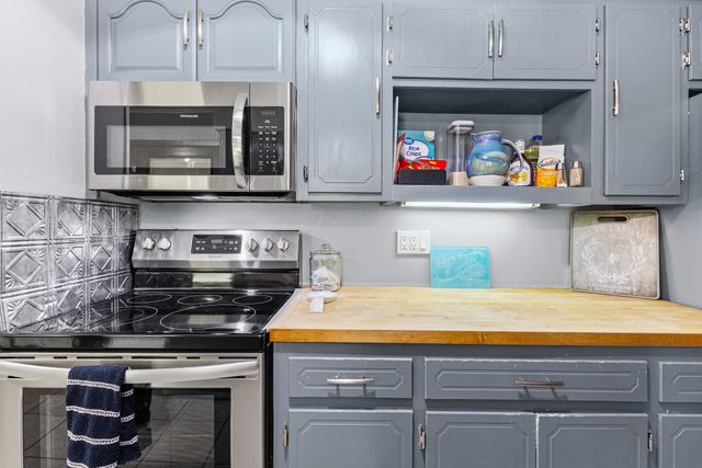 3026 Arapaho Road, Commerce, TX 75428