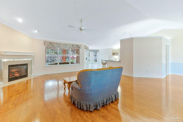 9320 Bell Ridge Dr, Pensacola, FL 32526