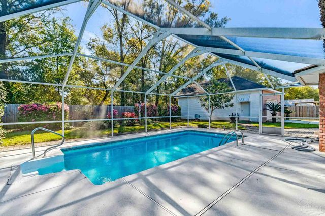 9320 Bell Ridge Dr, Pensacola, FL 32526