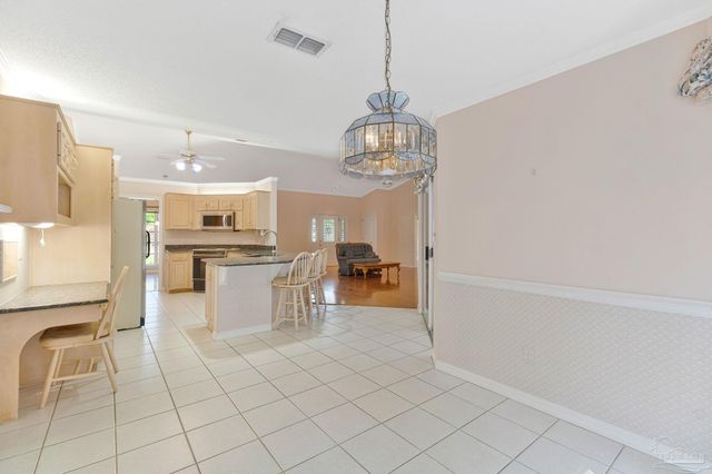 9320 Bell Ridge Dr, Pensacola, FL 32526