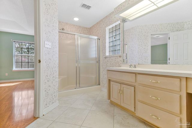 9320 Bell Ridge Dr, Pensacola, FL 32526