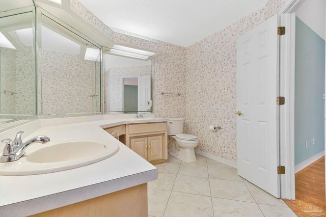 9320 Bell Ridge Dr, Pensacola, FL 32526