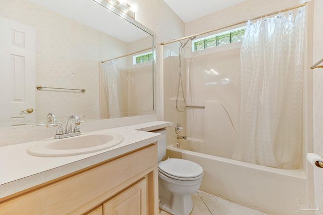 9320 Bell Ridge Dr, Pensacola, FL 32526