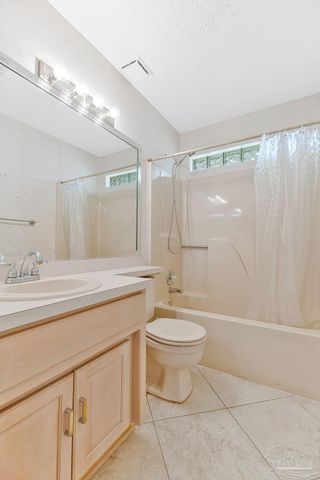 9320 Bell Ridge Dr, Pensacola, FL 32526