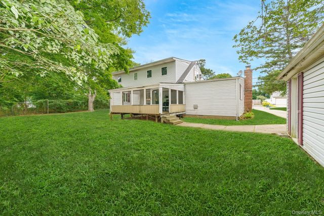 246 Columbus Avenue, West Babylon, NY 11704