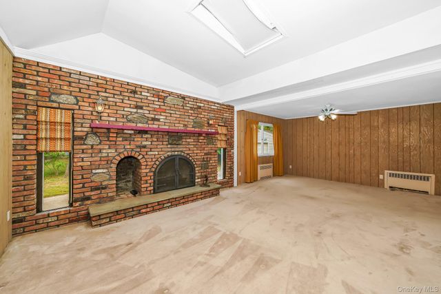 246 Columbus Avenue, West Babylon, NY 11704