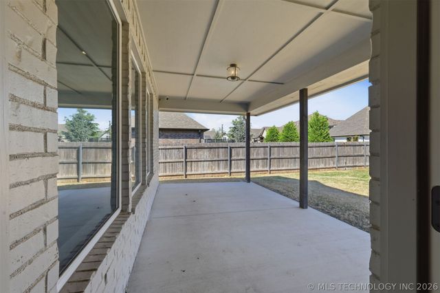 5315 E 122 Place S, Bixby, OK 74008