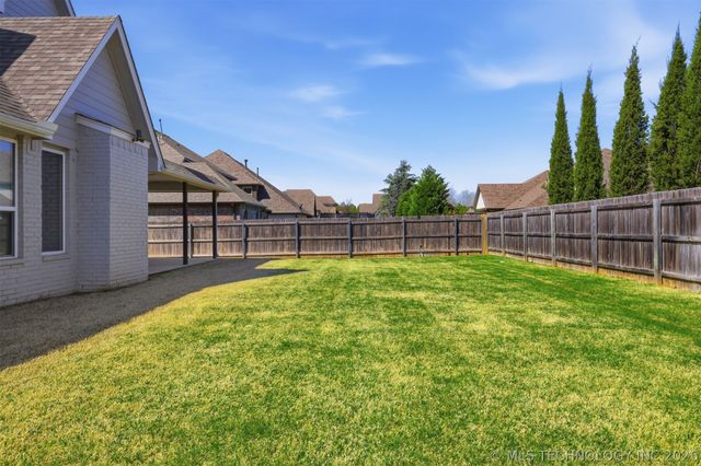 5315 E 122 Place S, Bixby, OK 74008