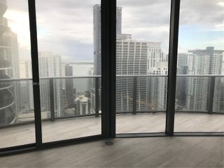 55 SW 9th St 4103, Miami, FL 33130