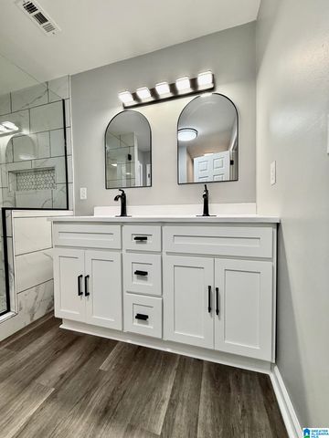 1521 OLIVER ROAD, Leeds, AL 35094