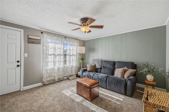 80 Roosevelt Avenue, Lancaster, NY 14086