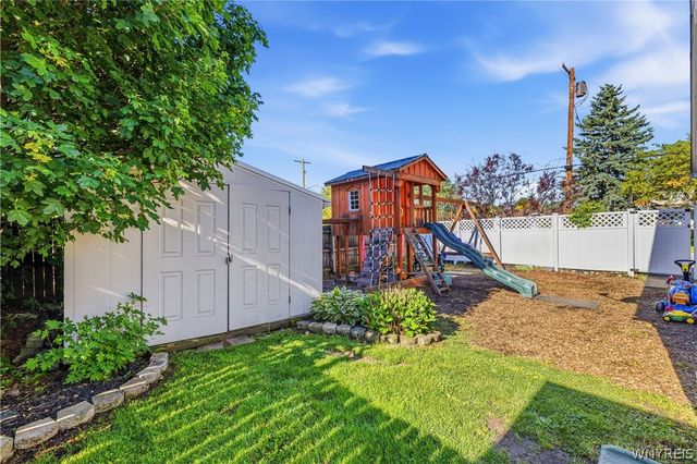 80 Roosevelt Avenue, Lancaster, NY 14086
