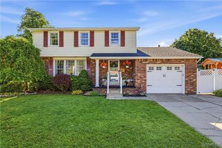 80 Roosevelt Avenue, Lancaster, NY 14086