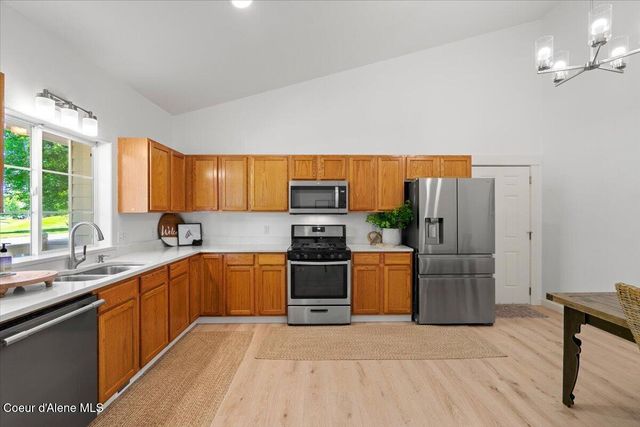 2072 W Ashley AVE, Coeur D'alene, ID 83815
