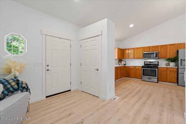2072 W Ashley AVE, Coeur D'alene, ID 83815