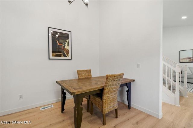 2072 W Ashley AVE, Coeur D'alene, ID 83815