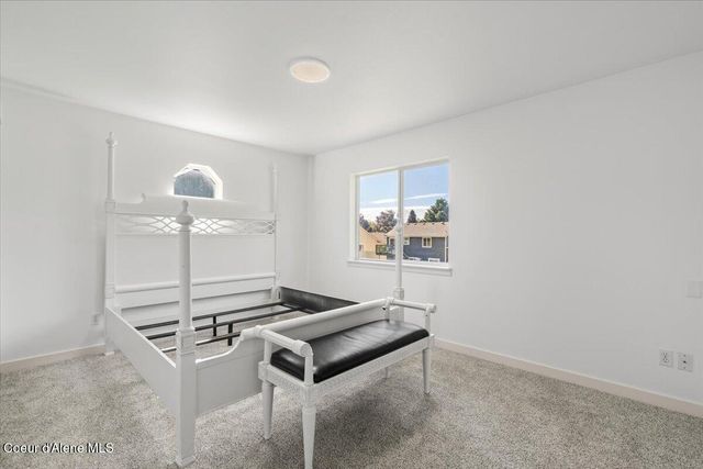 2072 W Ashley AVE, Coeur D'alene, ID 83815