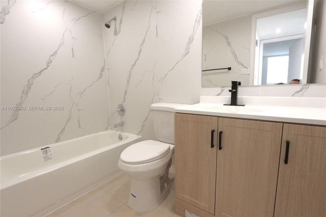 4550 NW 9th St 305E, Miami, FL 33126