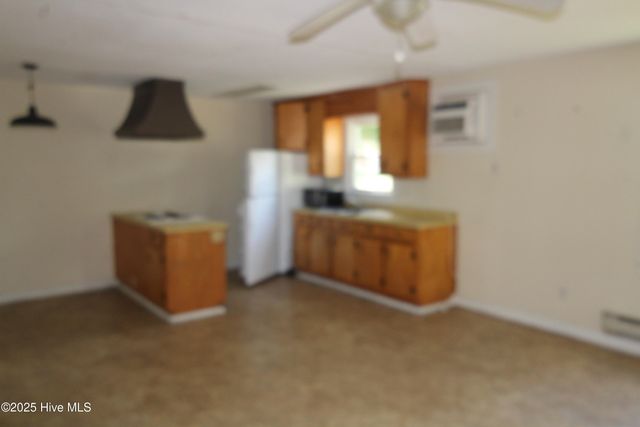 105 Walnut Street A & B, Swansboro, NC 28584