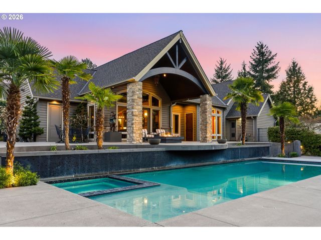 951 ATWATER Rd, Lake Oswego, OR 97034