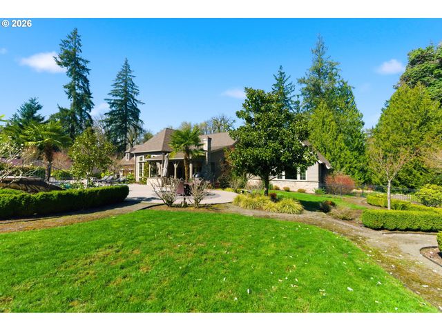 951 ATWATER Rd, Lake Oswego, OR 97034
