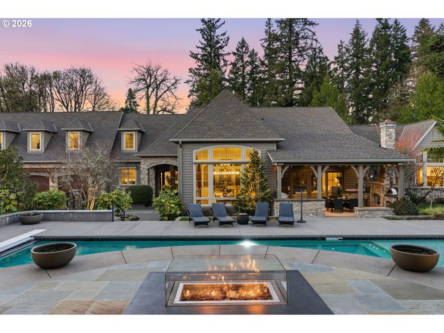 951 ATWATER Rd, Lake Oswego, OR 97034