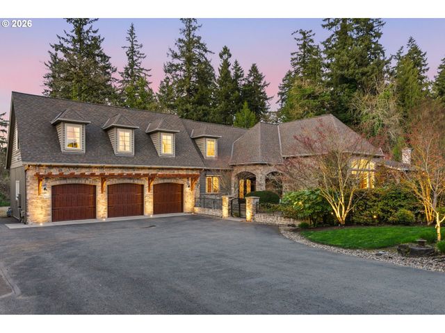951 ATWATER Rd, Lake Oswego, OR 97034