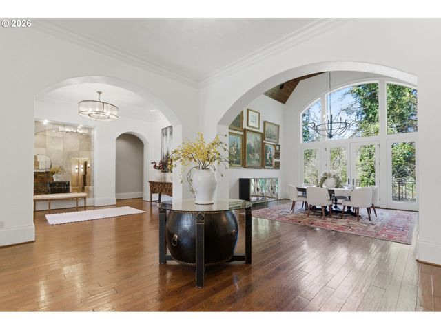 951 ATWATER Rd, Lake Oswego, OR 97034