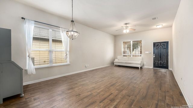 9511 Mill, San Antonio, TX 78254