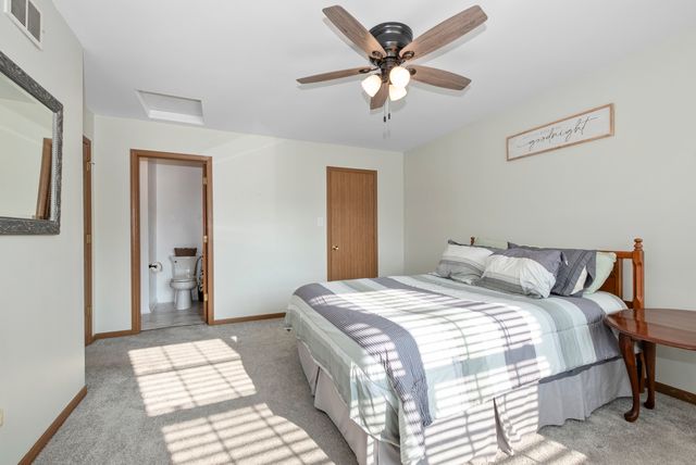 16106 Creekmont Court, Tinley Park, IL 60487