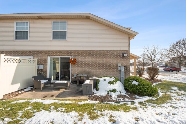 16106 Creekmont Court, Tinley Park, IL 60487