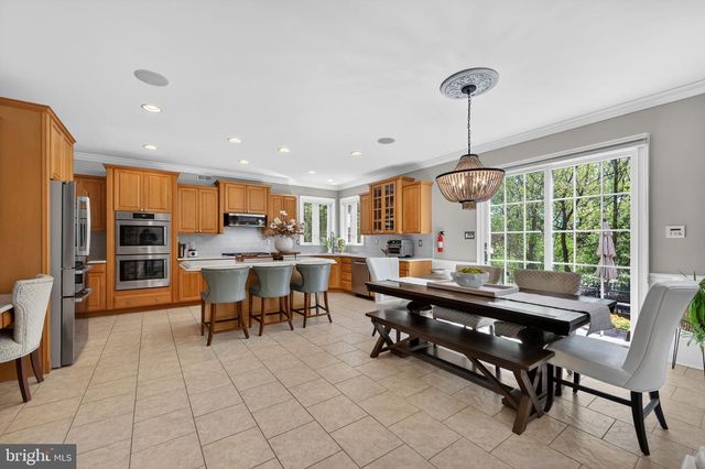 233 GLEN HAVEN CT, Swedesboro, NJ 08085