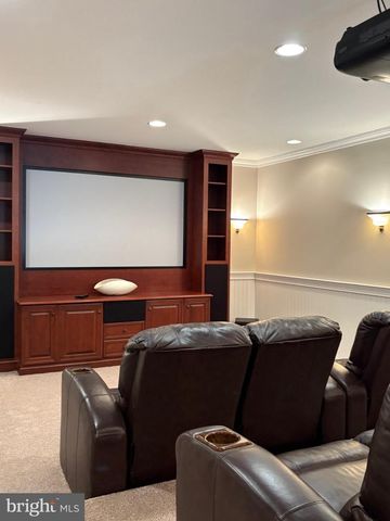 233 GLEN HAVEN CT, Swedesboro, NJ 08085