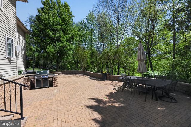 233 GLEN HAVEN CT, Swedesboro, NJ 08085