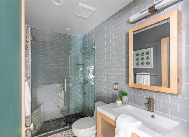 27 Brittany, Newport Beach, CA 92660