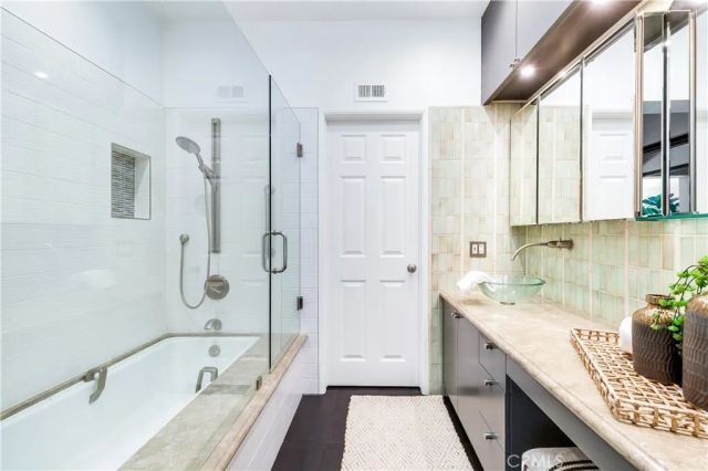 27 Brittany, Newport Beach, CA 92660